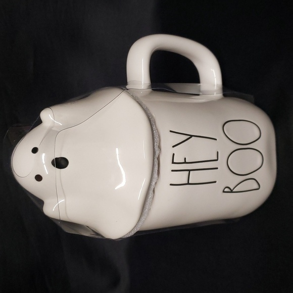 Rae Dunn NWT "HEY BOO" White Ceramic Mug with Ghost Lid - Picture 1 of 5